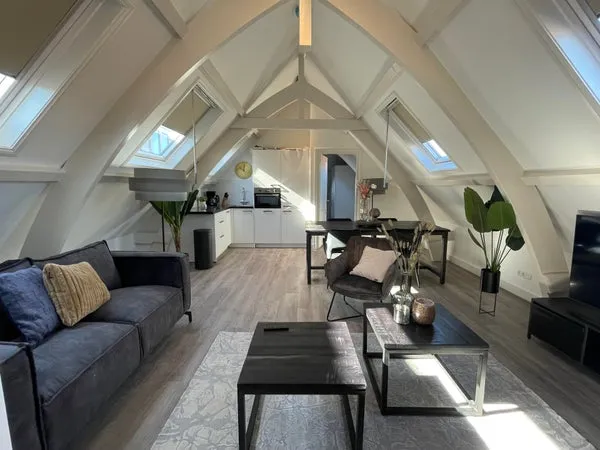 Home for rent: Nieuwe Rijn, Havenwijk-Zuid Leiden