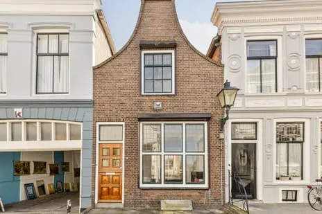 Tussenwoning te koop: Nieuwe Bogerdstraat 49, Zierikzee binnen de vesten Zierikzee