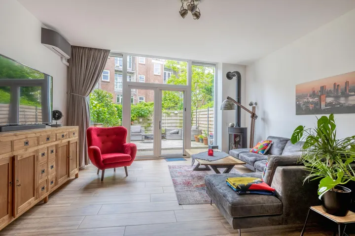 Koopwoning: Nieuwe Crooswijkseweg 46C in Rotterdam - €695.000 - 191m²