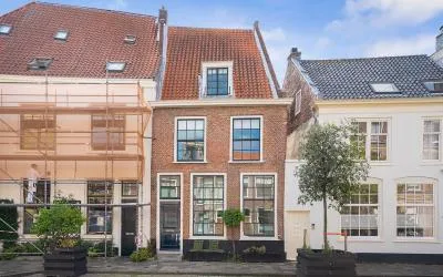 Hoekwoning te koop: Nieuwe Groenmarkt 1, Binnenstad Haarlem