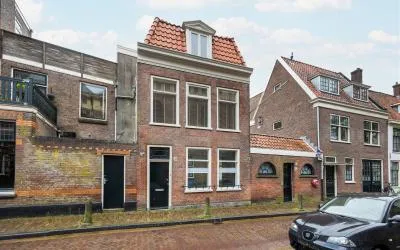 Tussenwoning te huur: Nieuwe Kerksplein 32, Vijfhoek Haarlem