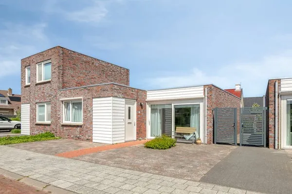 Twee-onder-één-kap te koop: Nieuwe Land 3, Verspreide huizen Zoutelande Zoutelande