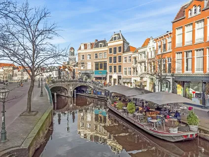 Tussenwoning te koop: Nieuwe Rijn 3, Leiden
