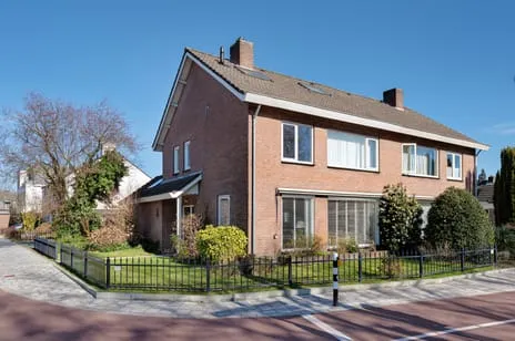 Twee-onder-één-kap te koop: Nieuwe Waalreseweg 2, Centrum Valkenswaard
