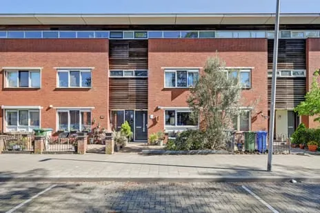 Tussenwoning te koop: Nieuwe Wetering 147, Hoogvliet Noord Hoogvliet Rotterdam