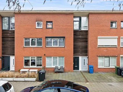 Tussenwoning te koop: Nieuwe Wetering 161, Hoogvliet Rotterdam
