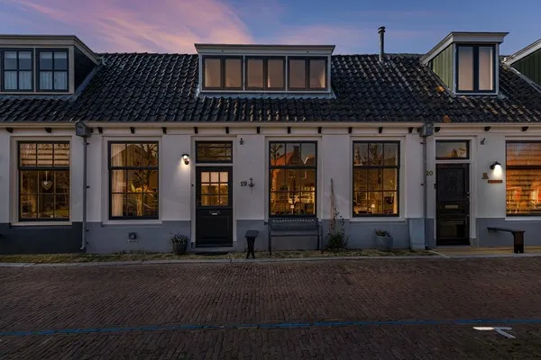 Tussenwoning te koop: Nieuwe Zijds Burgwal 19, Monnickendam Monnickendam