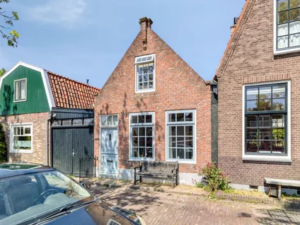 Twee-onder-één-kap te koop: Nieuwehaven 44, Edam-Oude kom Edam