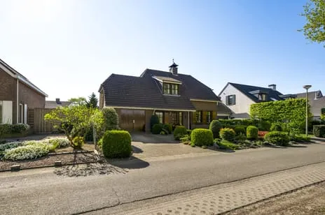 Vrijstaande woning te koop: Nieuwenakker 20, Kern Haelen Haelen
