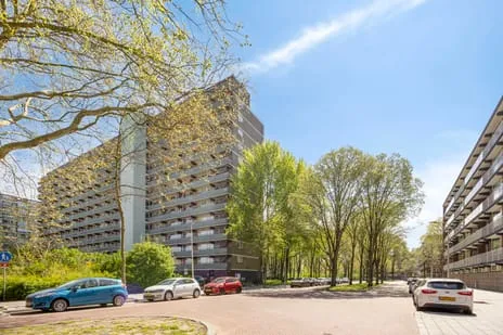 Appartement te koop: Nieuwendamlaan 252, Leyenburg 'S-Gravenhage