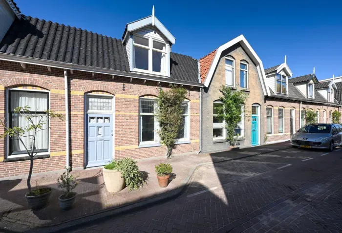 Tussenwoning te koop: Nieuwendammerdijk 119, Amsterdam