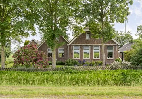 Detached house for sale: Nieuwendijk 2, Tolhuislanden Zwolle