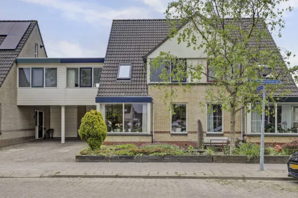 Tussenwoning te koop: Nieuwenhoven 29, Elshof Noord Anna Paulowna