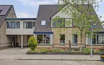 Tussenwoning te koop: Nieuwenhoven 29, Elshof Noord Anna Paulowna