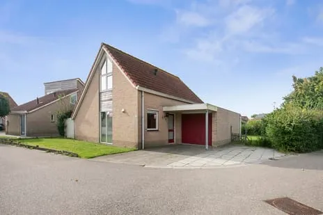 Woning te koop: Nieuwesluisweg 1-153, Verspreide huizen Breskens Breskens