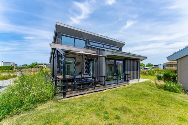 Vrijstaande woning te koop: Nieuwesluisweg 1A719, Breskens