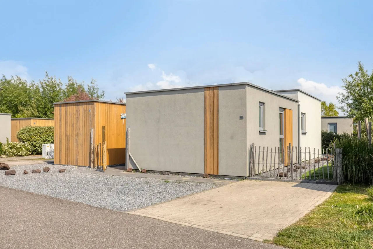Vrijstaande woning te koop: Nieuwesluisweg 1A813, Breskens