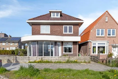Vrijstaande woning te koop: Nieuweweg 102, Westeinde Wormer