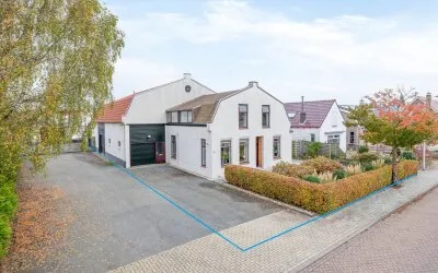 Twee-onder-één-kap te koop: Nieuweweg 21, Melissant woonkern Melissant