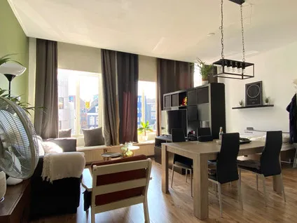 Studio te huur: Nieuweweg 37-2, Binnenstad-Oost Groningen