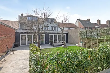 Tussenwoning te koop: Nieuweweg 4, Binnenstad Hulst