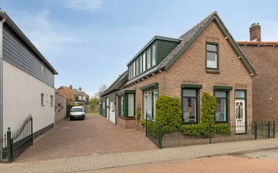 Vrijstaande woning te koop: Nieuweweg 6, 's-Gravendeel Woonkern 'S-Gravendeel
