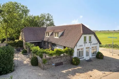 Vrijstaande woning te koop: Nieuweweg 6, Buitengebied Wamel Wamel