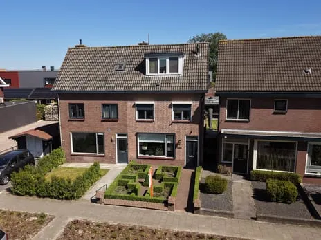 Twee-onder-één-kap te koop: Nieuweweg-noord 298, De Batterijen Veenendaal