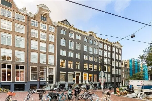 Woning te huur: Nieuwezijds Voorburgwal, Begijnhofbuurt Amsterdam
