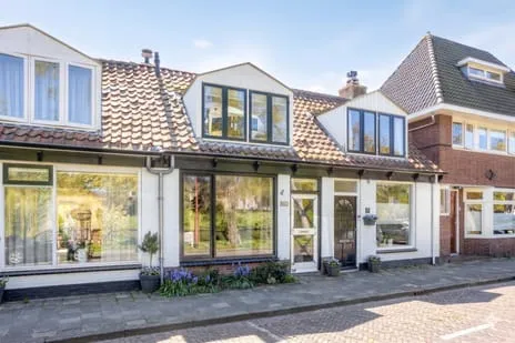 Tussenwoning te koop: Nieuwlandersingel 35, Staatsliedenkwartier en Landstraten Alkmaar