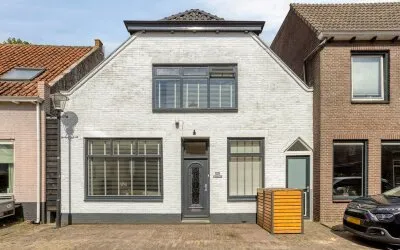 Twee-onder-één-kap te koop: Nieuwlandsedijk 28, Die Swaluw Lage Zwaluwe