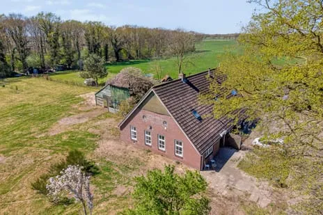 Twee-onder-één-kap te koop: Nieuwlandweg 1, Verspreide huizen Ane Ane