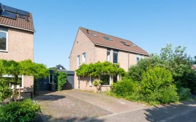 Tussenwoning te koop: Nieuwlicht 16, Blokker - Buurt 31 03 Blokker