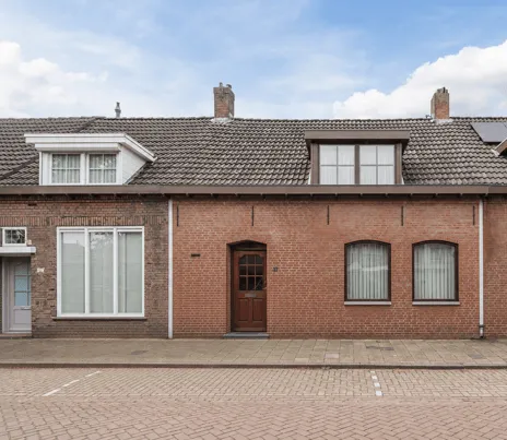 Tussenwoning te koop: Nieuwstraat 11, Geenhoven Valkenswaard