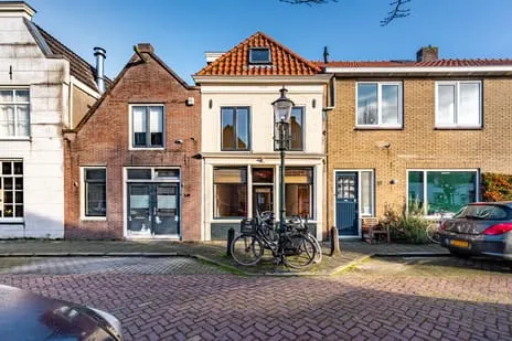 Tussenwoning te koop: Nieuwstraat 115, Weesp