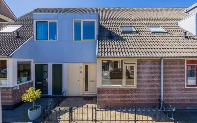 Tussenwoning te koop: Nieuwstraat 14, Oranjebuurt Lisse