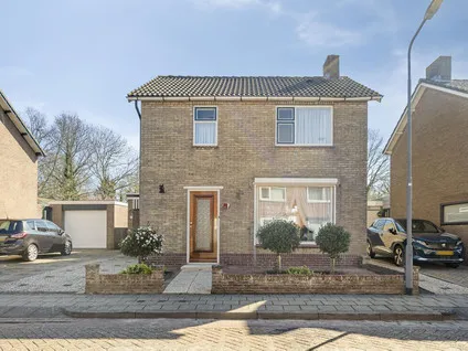 Vrijstaande woning te koop: Nieuwstraat 17, Kamperland