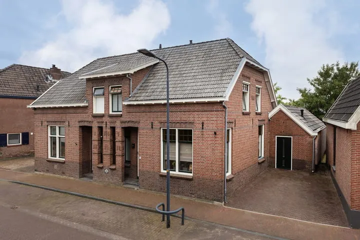 Semi-detached for sale: Nieuwstraat 18, Moeshof eo Neede