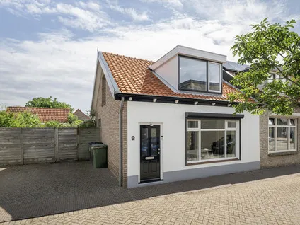 Hoekwoning te koop: Nieuwstraat 19, Sint-Annaland