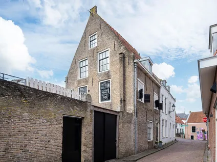 Tussenwoning te koop: Nieuwstraat 2, Kern Oudewater Oudewater