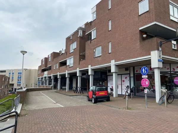 Appartement te huur: Nieuwstraat 214, Kern Spijkenisse