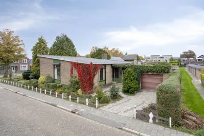 Vrijstaande woning te koop: Nieuwstraat 35, Grienden Lage Zwaluwe