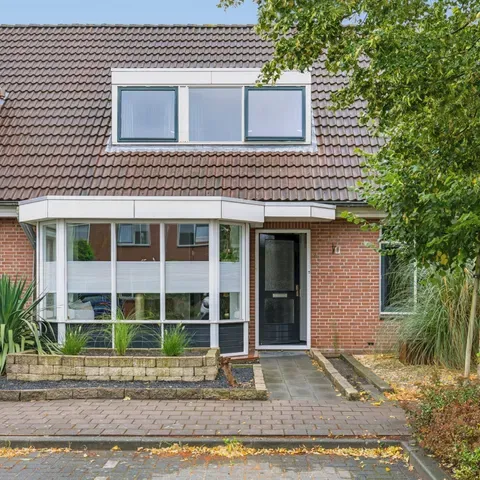 Tussenwoning te koop: Nieuwstraat 39, Lievelde