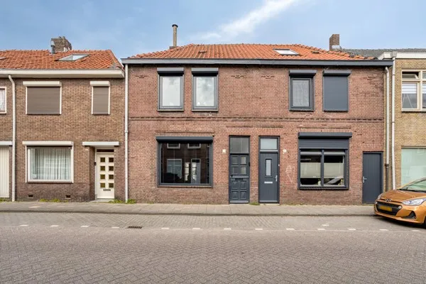 Tussenwoning te koop: Nieuwstraat 43, Tilburg