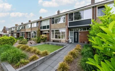 Tussenwoning te koop: Nieuwstraat 48, Centrum Heerenveen