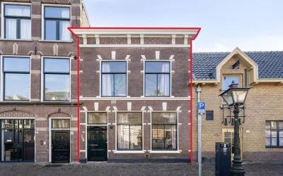Tussenwoning te koop: Nieuwstraat 55, Pancras-West Leiden