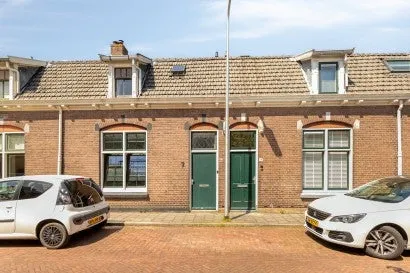 Tussenwoning te koop: Nieuwstraat 7, Nieuwe Sloot Alphen Aan Den Rijn