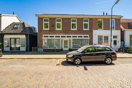 Twee-onder-één-kap te koop: Nieuwstraat 96, De Bilt Oost De Bilt