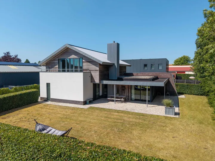 Vrijstaande woning te koop: Nij Toerenburg 15, St.-Annaparochie Bedr. Nij Toerenburg St.-Annaparochie
