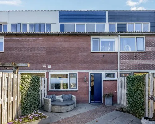 Tussenwoning te koop: Nijenbeek 28, Rootselaar-West Barneveld